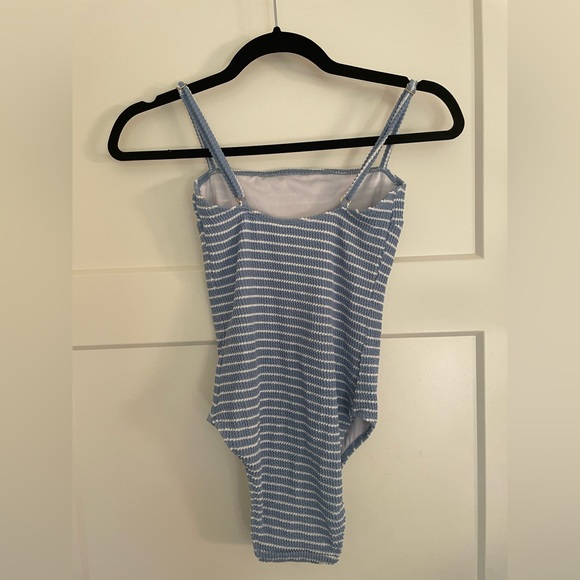 FAITHFULL THE BRAND XS ONE PIECE BATHING SUIT - Picture 3 of 3